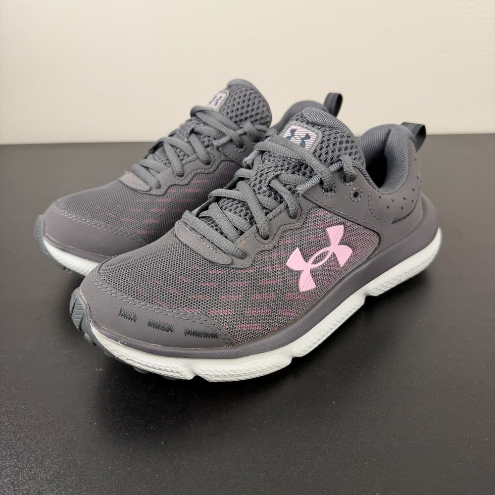 Under Armour Running Shoes Women's 7 Gray Athletic 3026179-108 Casual Comfort